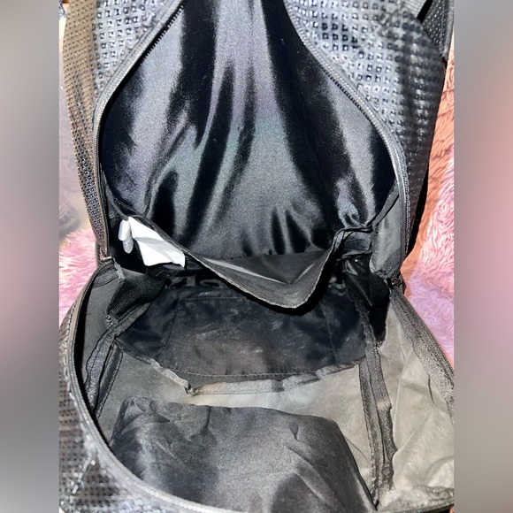 🎒Puma Backpack🎒 - Picture 3 of 4